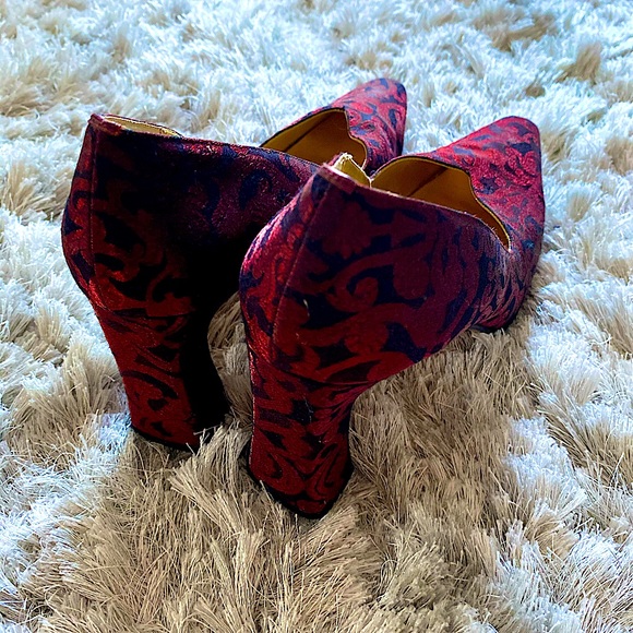 Ann Marino Shoes - Picture 1 of 4